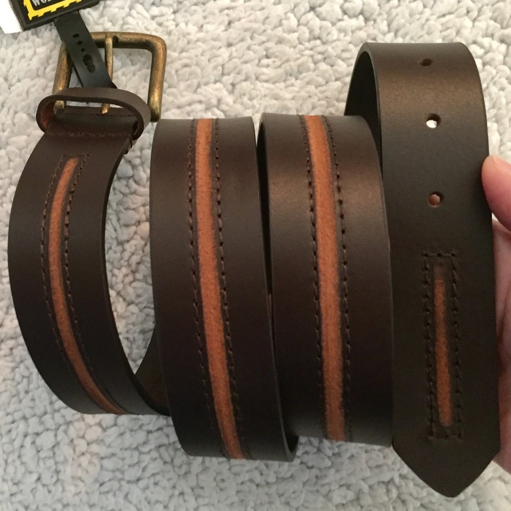 Men’s leather Danbury belt